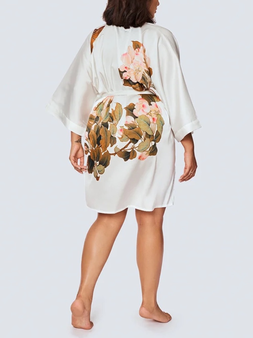 Kim + Ono Peony & Butterfly White Kimono Robe Plus 2X